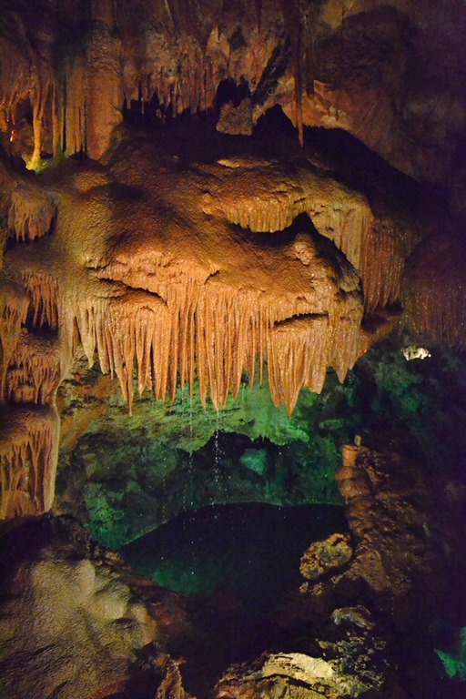 Cave-Portugal-04.jpg