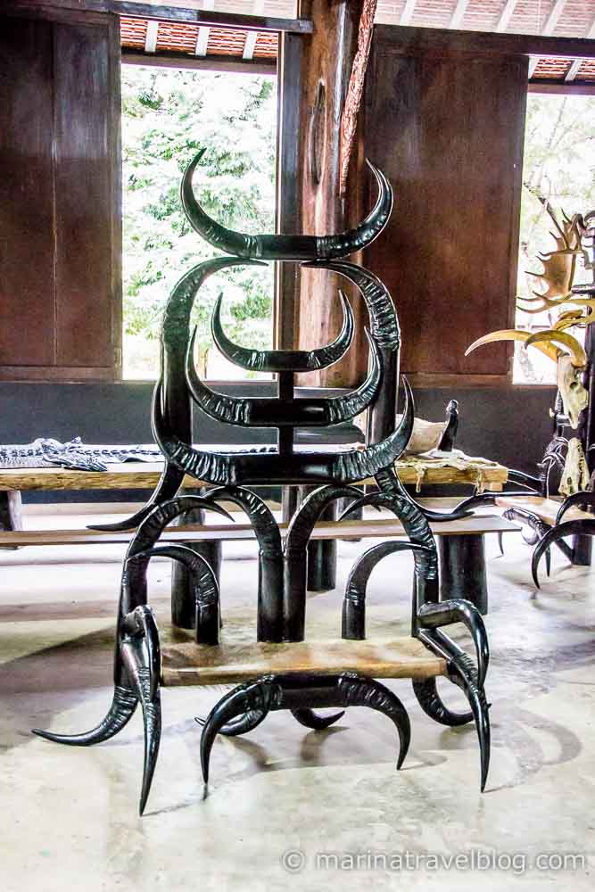 Музей Бандаам - Черный Храм Чианг Рая (Chiang Rai Black Temple - Bandaam Museum))