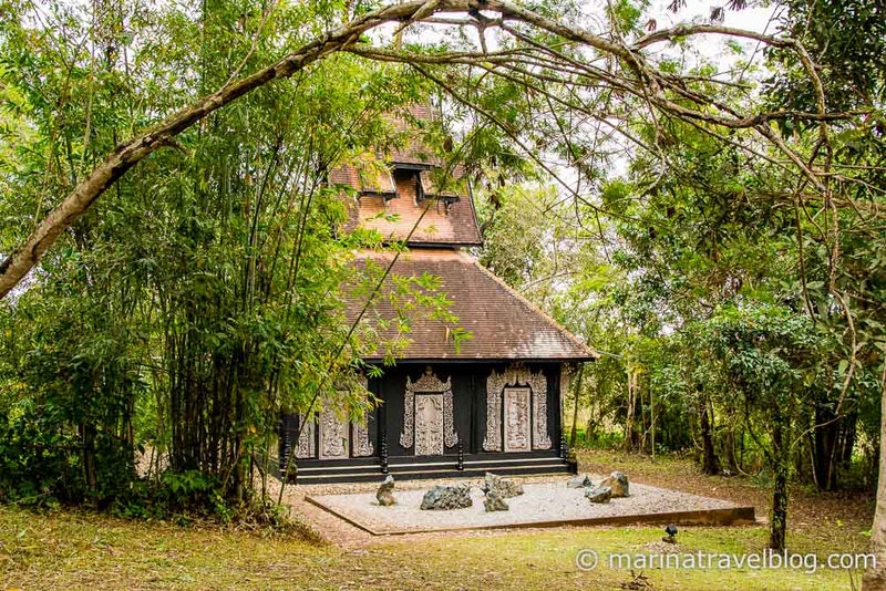 Музей Бандаам - Черный Храм Чианг Рая (Chiang Rai Black Temple - Bandaam Museum))