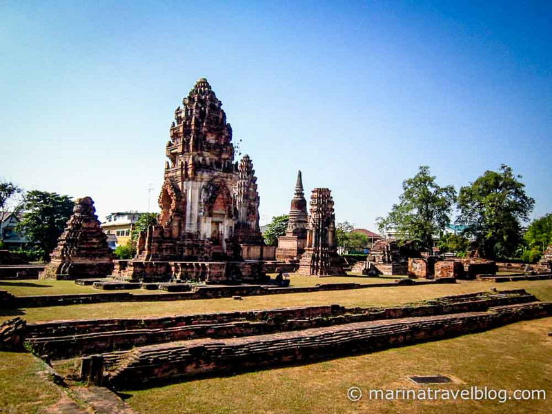 Лопбури (Lopburi) - город обезьян