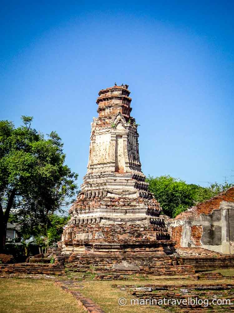 Лопбури (Lopburi) - город обезьян