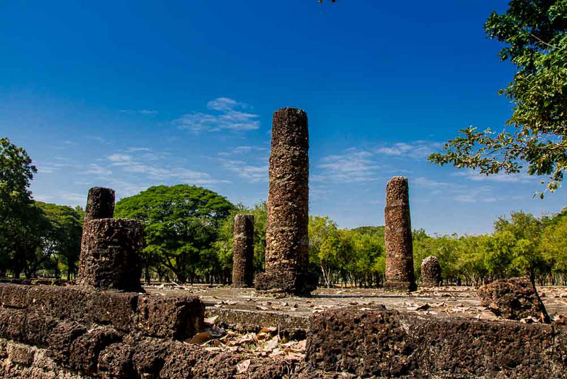 Исторический парк Сукотаи (Сукхотхаи, Sukhothai)