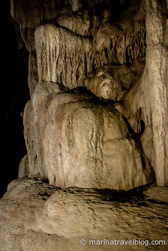 Пещера Там Лот (Tham Lot Cave)