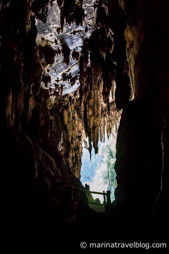 Пещера Там Лот (Tham Lot Cave)