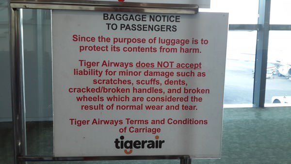 Tiger Air не отвечает за повреждения багажа!