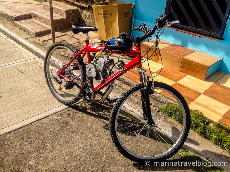 Коста Рика. Велосипед с мотором.